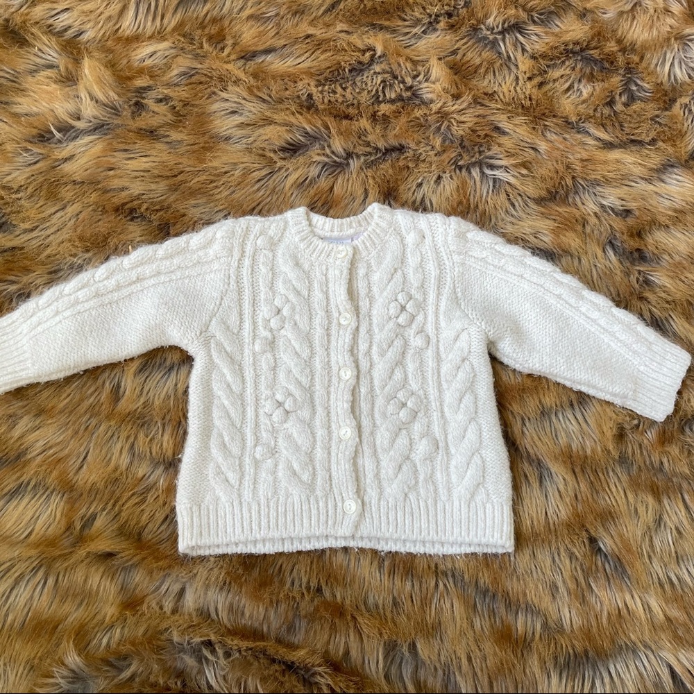 Zara girls super soft chunky cable knit cream white sweater
